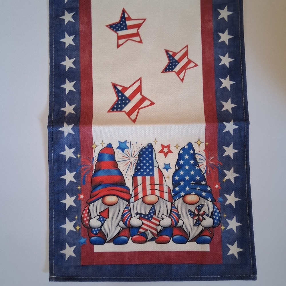 Patriotic Gnome Display Runner New No Tag - Picture 1 of 8